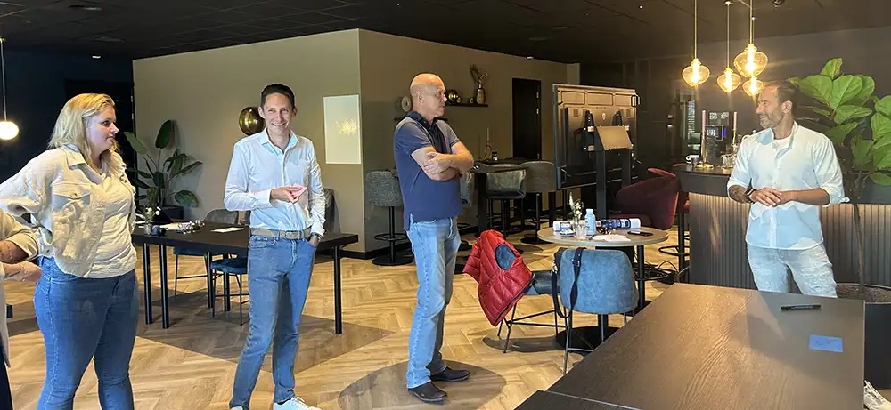 Digital Strategy 3 svg+xml;charset=utf